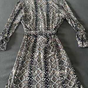 Chic Long Sleeve Snake Print Dress